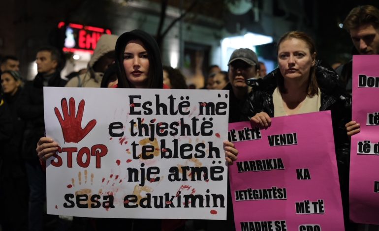 Prindërit në protestë: Drejtësi për Martin Canin dhe siguri në shkolla