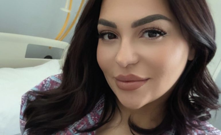 Mikela Pupa bëhet nënë për herë të parë, zbulon emrin e vajzës së saj