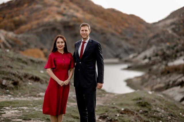 Gjykata dënon Princ Leka Zogun dhe Elia Zaharian, reagon aktorja