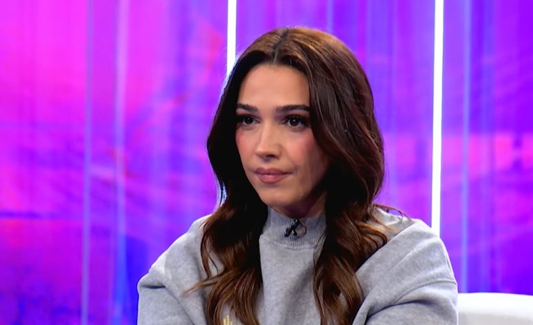 Jonida ndan dhimbjen e humbjes së të atit:Demenca na mori kujtimet,por jo dashurinë