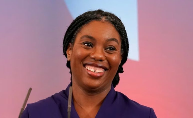 Pason Rishi Sunak/ Kemi Badenoch bëhet liderja e parë me ngjyrë e Partisë britanike Konservatore