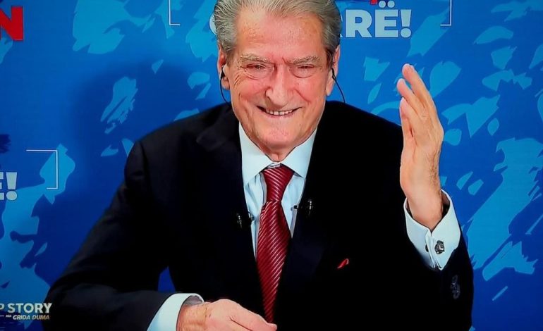 Takim virtual me Diasporën, Sali Berisha nuk u tha emigrantëve se përse Britania e ka shpallur “non grata”