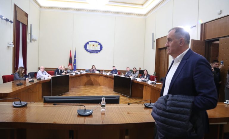 PS bllokon dëshminë e Edi Ramës dhe Vilma Nushit për aferën e sterilizimit