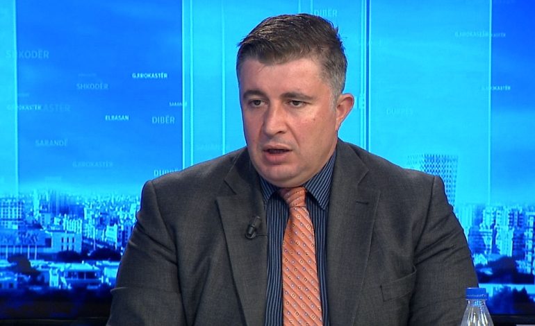 Bashkëfajësia, banaliteti i së keqes e mosbindja civile