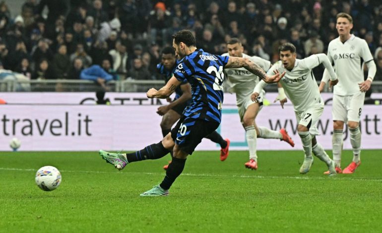 Serie A e “çmendur”, Inter-Napoli ndajnë pikët, “tradhton” Cala (VIDEO)