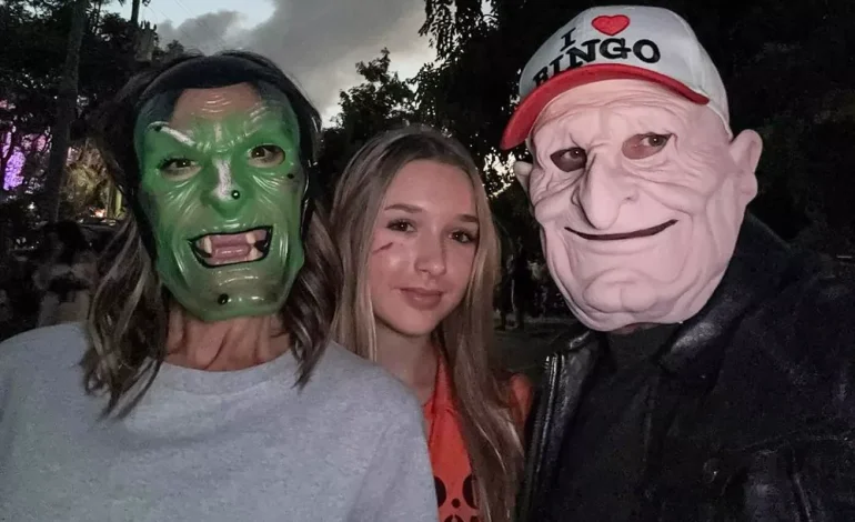 Victoria Beckham ‘vishet’ për Halloween për herë të parë në 27 vjet