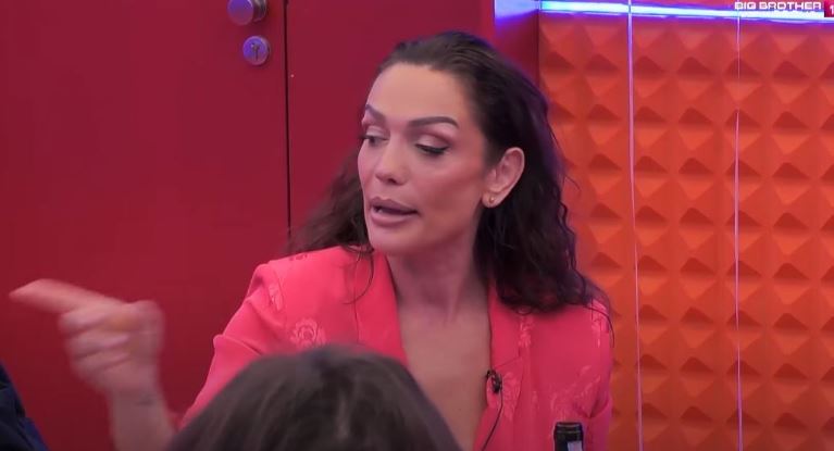 Me lot në sy, Drenusha rrëfen sfidat pas ndarjes nga Atilla