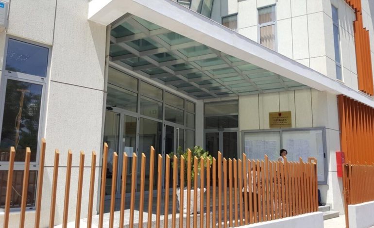 6 pedagogët e arrestuar për korrupsion në universitetin e Elbasanit/ Gjykata vendos ta çojë në SPAK çështjen