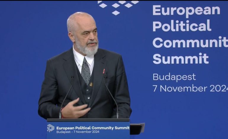 Mbledhja në Hungari, Rama në konferencë me Orban: Unë jam tragjikisht optimist për të ardhmen e Shqipërisë! Vendi i saj në BE