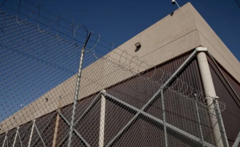 Masa të rrepta për zgjedhjet në SHBA/ Pas tensioneve në 2020, dronë dhe snajperë në gatishmëri për të mbrojtur numëruesit e votave në Arizona