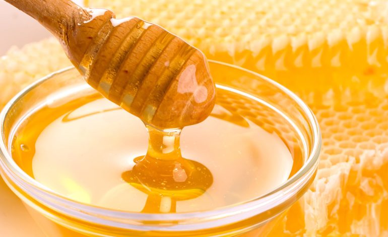 Turmerik me Mjaltë, Antibiotiku Natyral më i Fuqishëm në Botë