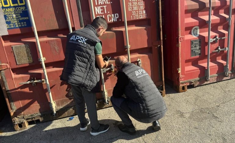 Agjencia e Pasurive të Sekuestruara merr në administrim 102 kontejnerët e anijes “Moliva”/ Pas shkarkimit do të mbahen në monitorim