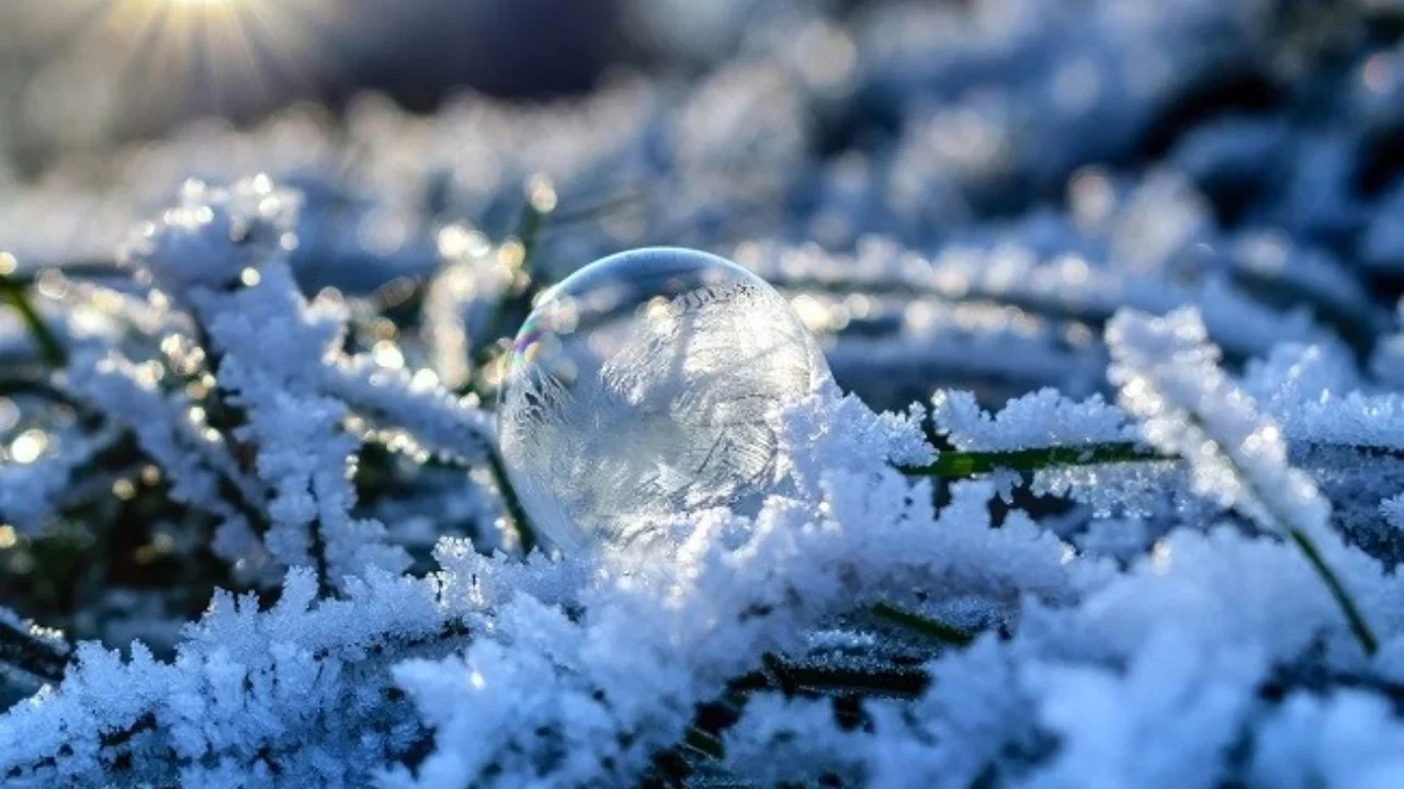 Temperaturat zbresin deri në -4 gradë C! Parashikimi i motit për këtë të martë