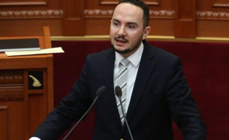 “Skandali i Apelit, nuk zbardh vendimin për dënimin e Salianjit”, grupi i PD: Tre gjyqtarët nuk gjejnë dot argumentet pse e futën në burg