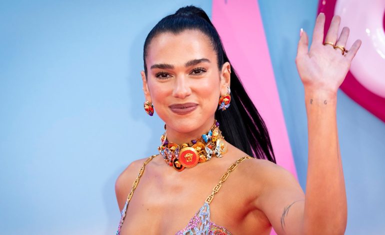 Muaji i dashurisë! Fejohet Dua Lipa!