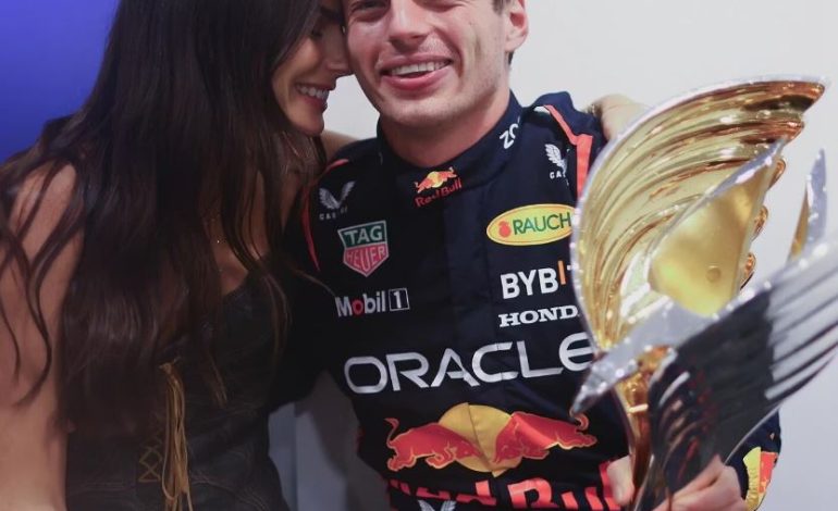 FOTO/ Kampion bote dhe baba, Max Verstappen mbyll një vit perfekt