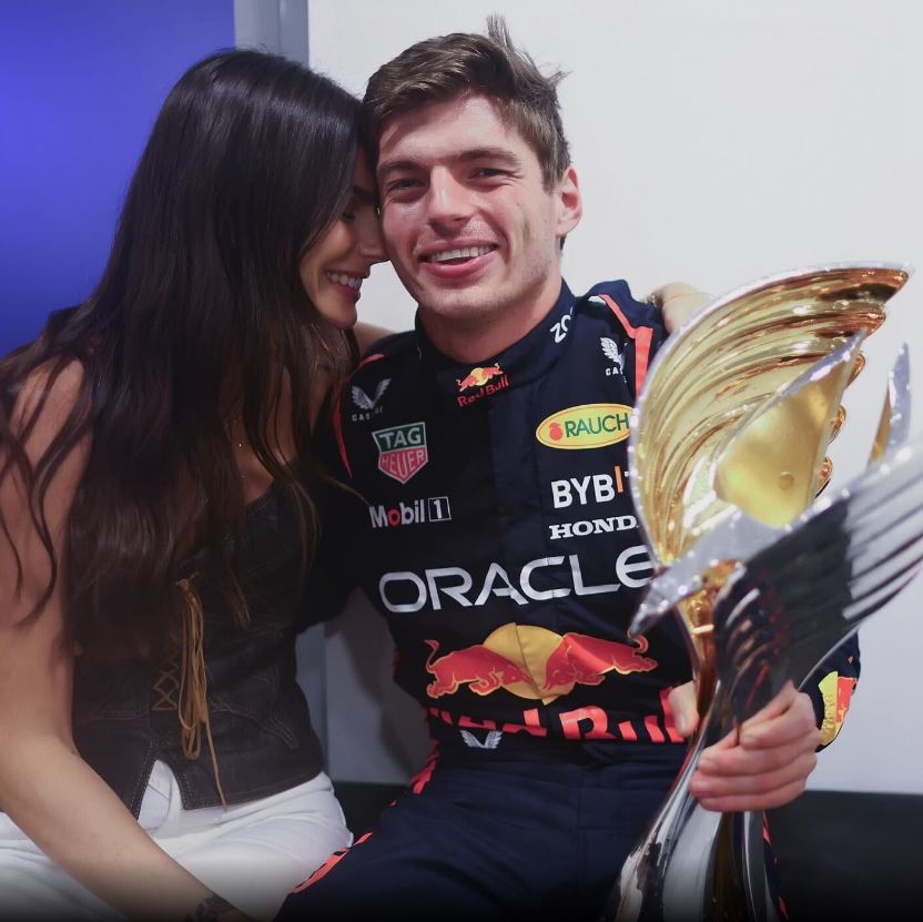 FOTO/ Kampion bote dhe baba, Max Verstappen mbyll një vit perfekt