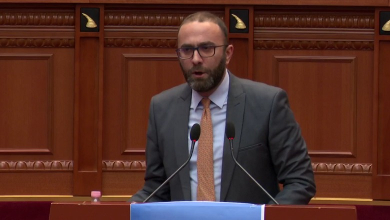 “Të vijë Kryeministri”- Gazment Bardhi kërkon interpelancë me Edi Ramën, thirrje kryeparlamentares: Ndërpritni seancën