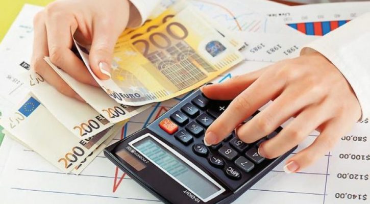 Këmbimi valutor 3 janar/ Me sa blihen e shiten monedhat në tregun shqiptar