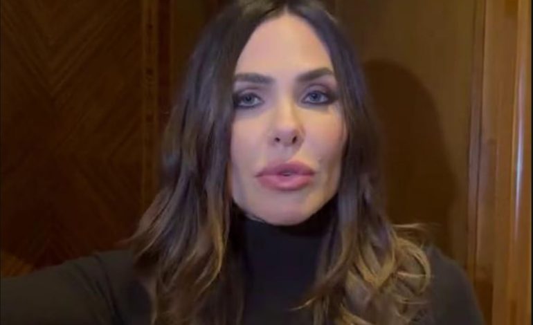 Ilary Blasi në Tik Tok, prezantuesja e famshme shkakton “tërmet” klikimesh (Foto Galeri)