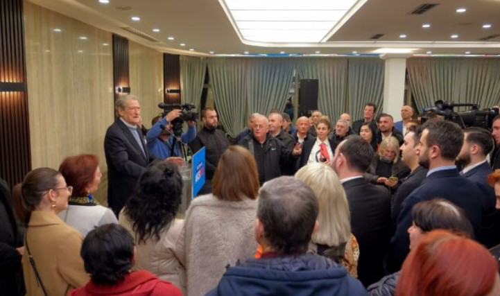 Berisha takim me demokratët: 2025 do të jetë viti i fitores për opozitën, është radha jonë