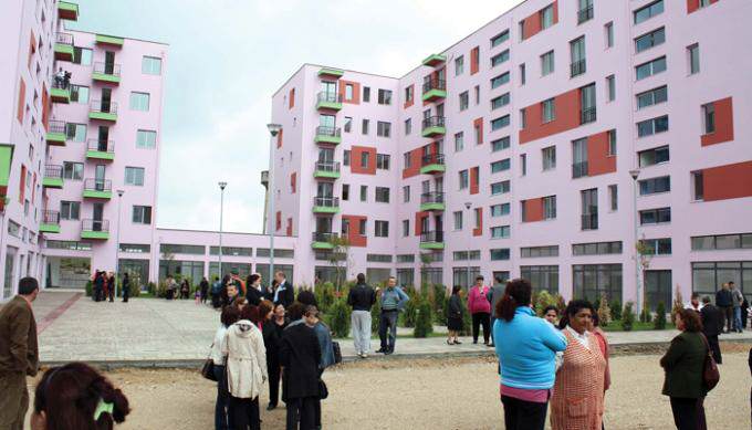 Strehimi social, hapet thirrja për të përfituar në të gjitha bashkitë! Ja afati i dorëzimit të dokumenteve të programit