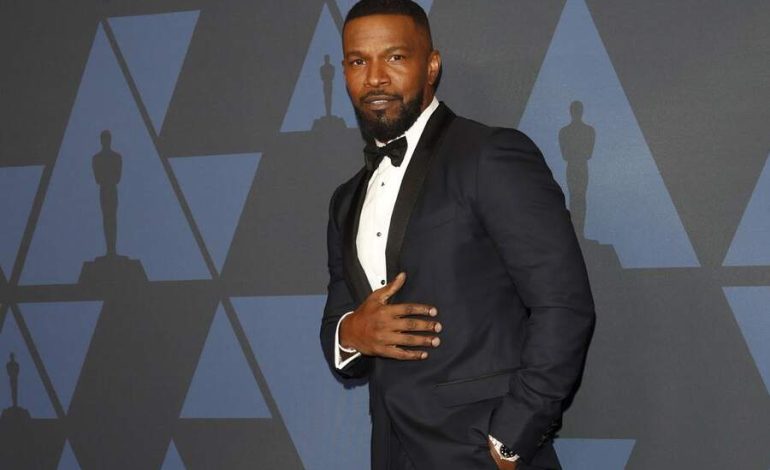 Reagon aktori i njohur pas sulmit me gotë që iu bë në restorant