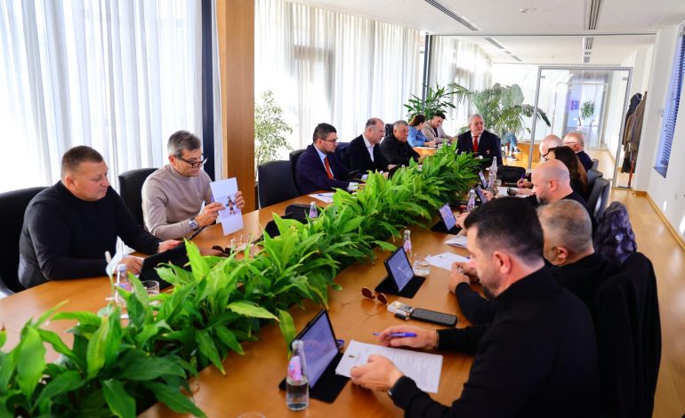Komiteti Ekzekutiv i FSHF zhvillon mbledhjen e fundit të vitit, njihuni me vendimet që u morën