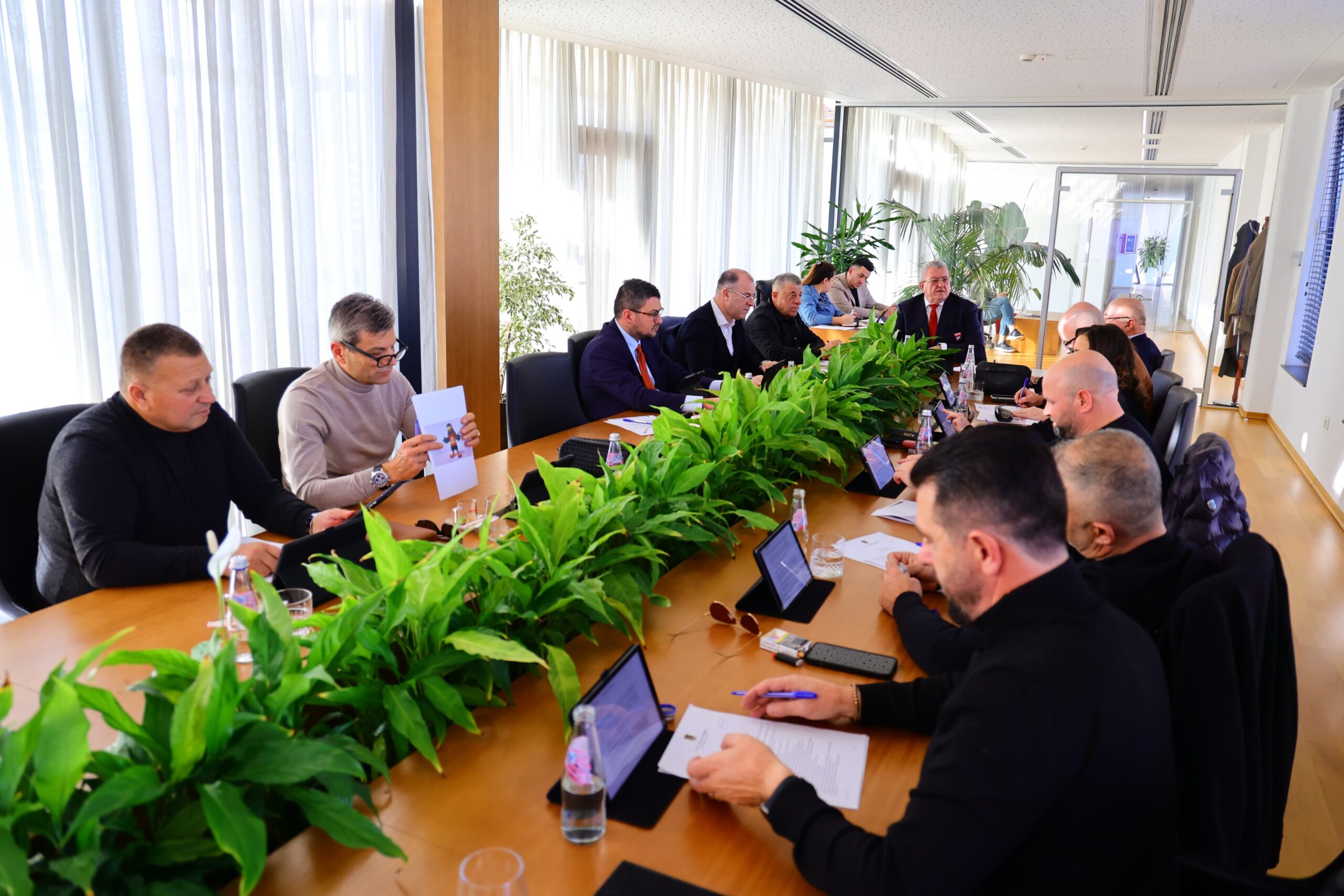 Komiteti Ekzekutiv i FSHF zhvillon mbledhjen e fundit të vitit, njihuni me vendimet që u morën