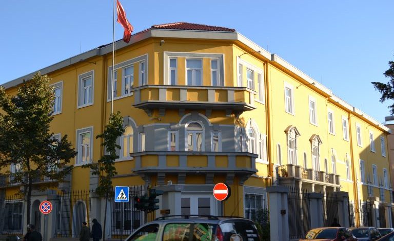 Ndryshime në qeveri/ Lirohet nga detyra zëvendësministrja e Arsimit dhe Sportit, ja kush zë vendin e saj