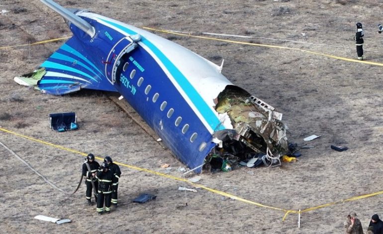 Tragjedia ajrore me 38 viktima/ Azerbajxhani thotë se Rusia po tenton “të fshehë” shkakun e rrëzimit të avionit