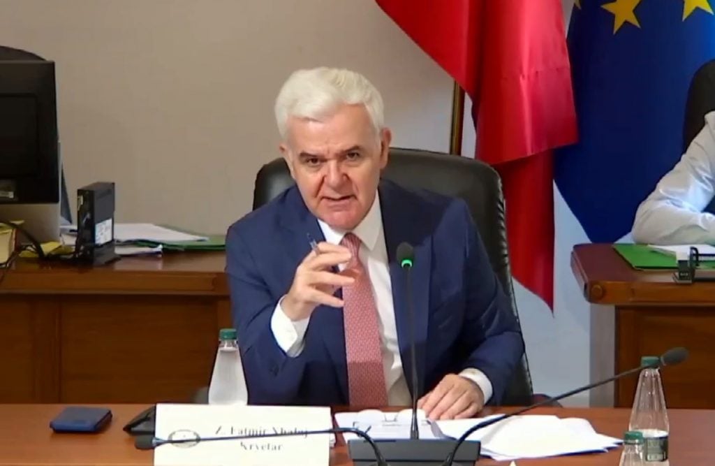 Kuvendi i jep Komisionit “Xhafaj” 500 mijë euro fond për pagesat e ekspertëve që do bëjnë Reformën në Drejtësi! Rroga deri në 8 mije euro