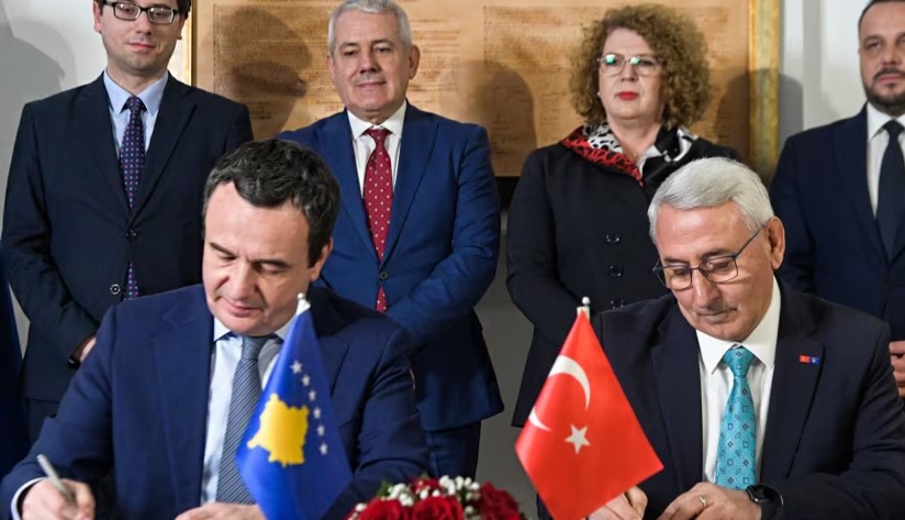 Kosova nënshkruan marrëveshje me prodhuesin turk për fabrikën e municioneve