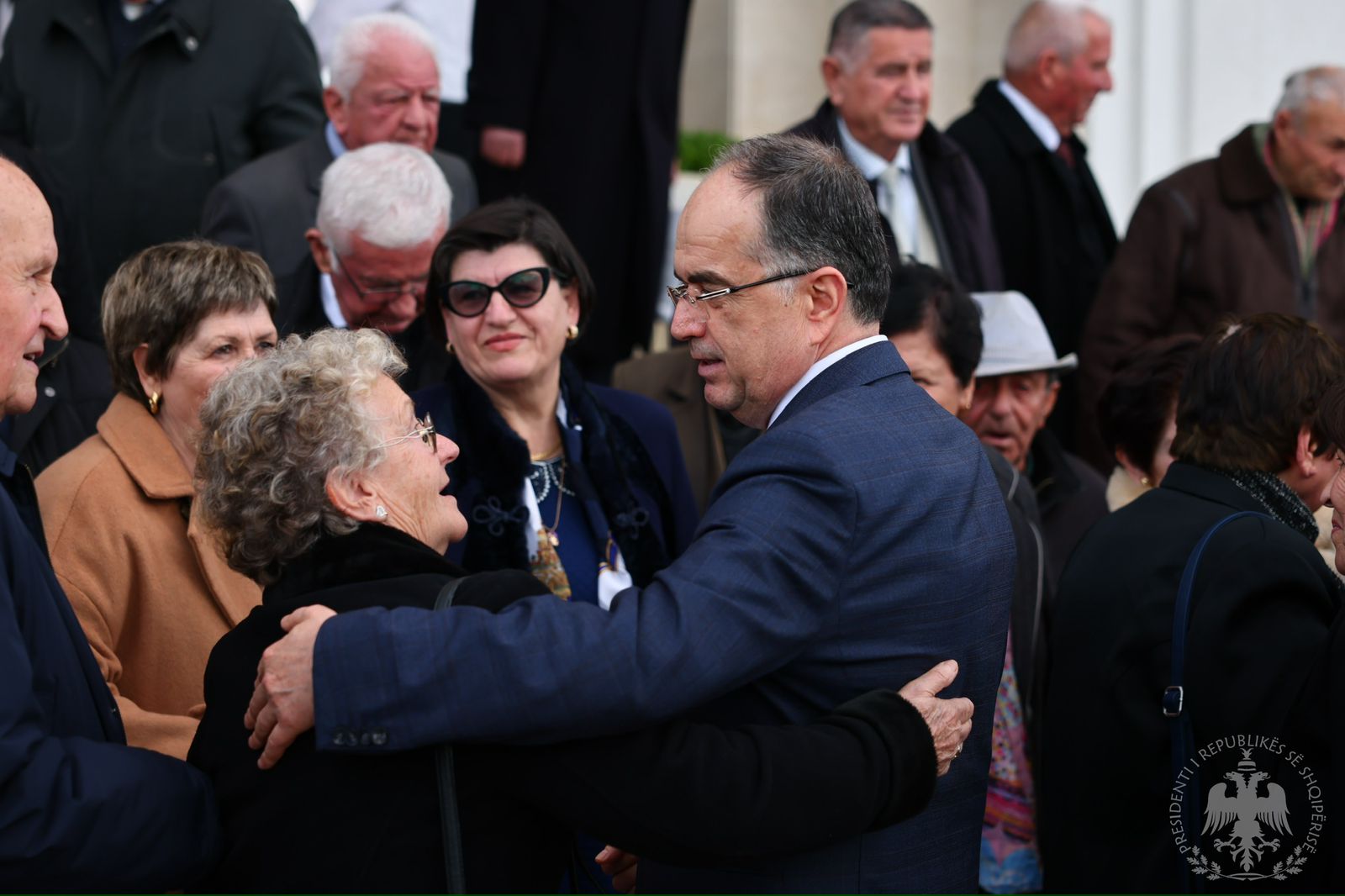 Presidenti Bajram Begaj takim me të moshuarit e qytetit të Kavajës: Vlerësim dhe mirënjohje për të gjithë kontributin tuaj ndër vite!