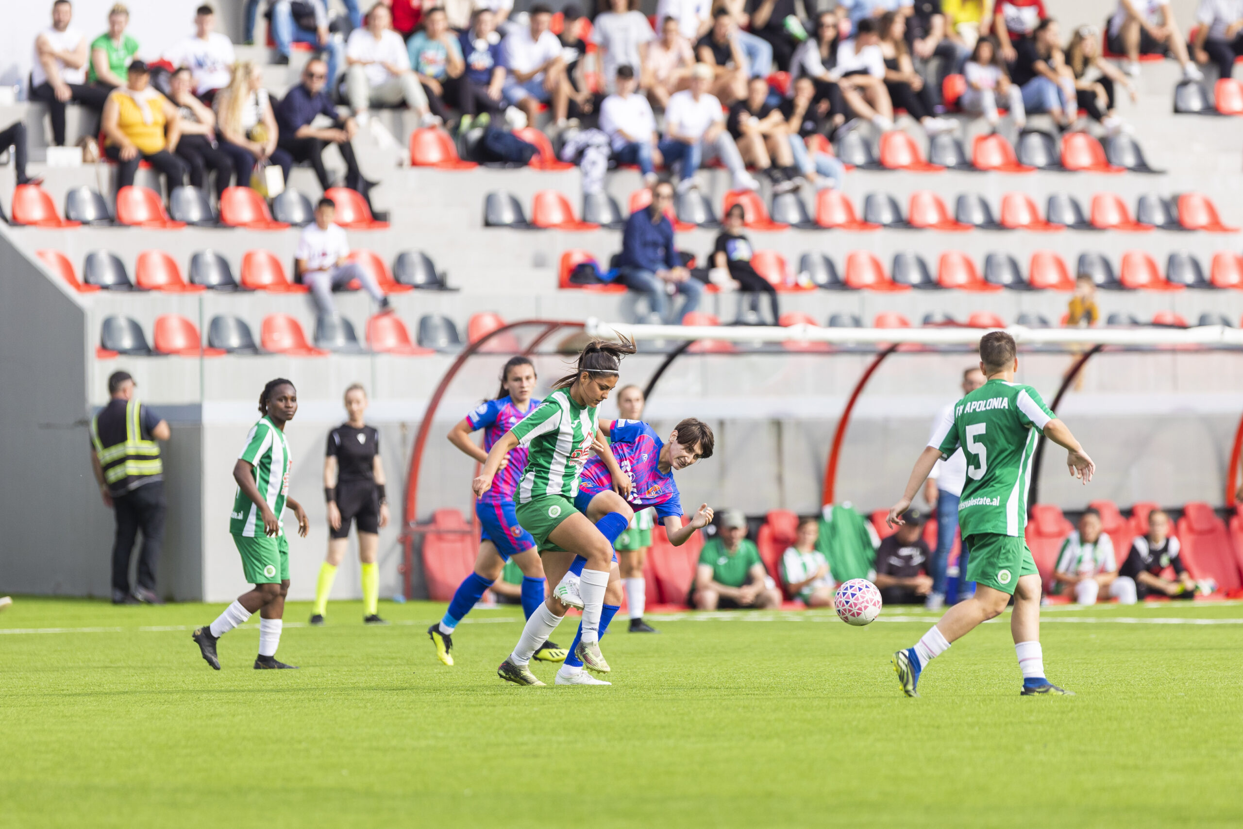 Futbolli i vajzave/ Vllaznia fiton sfidën me Apoloninë, barazon Tirana