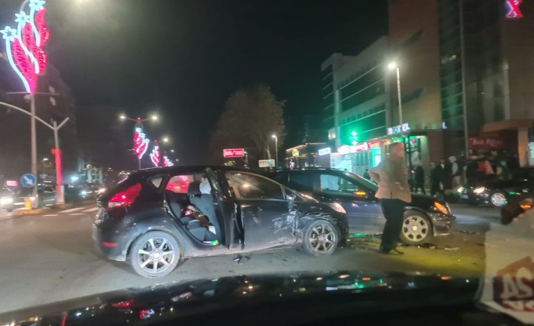 Përfshihen në aksident dy mjete në zonën e Laprakës, disa të lënduar
