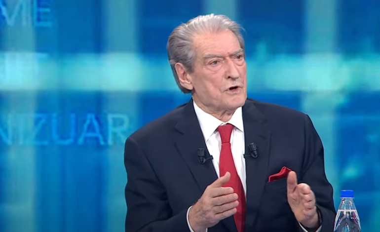 “Çdo orë doja të isha i lirë”- Berisha flet për 333 ditët që qëndroi në izolim shtëpie: Ja si e kaloja kohën
