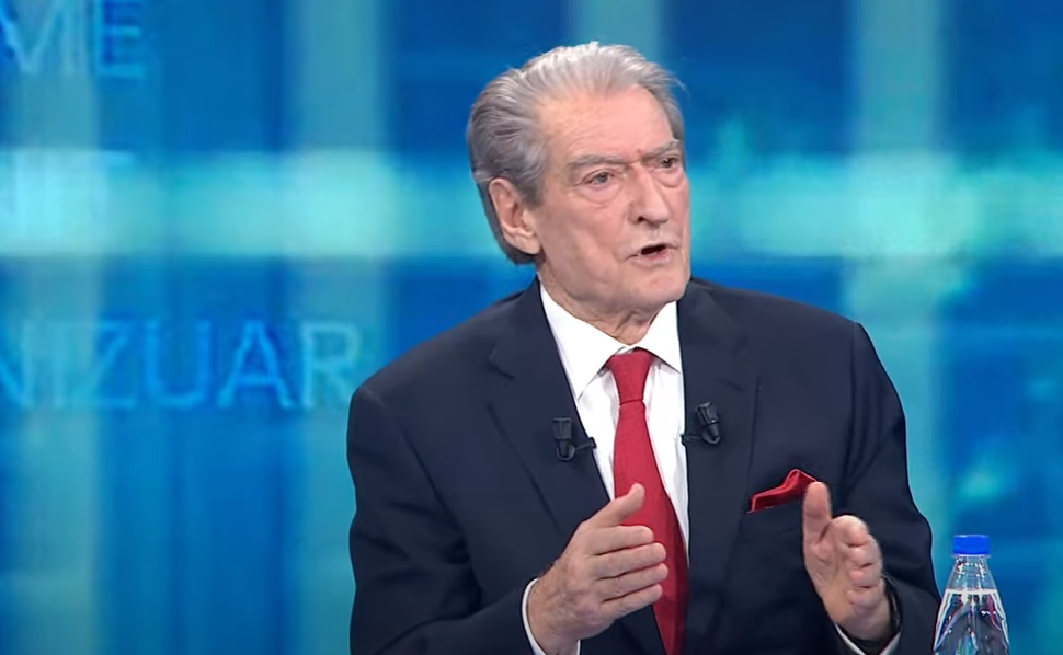 “Çdo orë doja të isha i lirë”- Berisha flet për 333 ditët që qëndroi në izolim shtëpie: Ja si e kaloja kohën