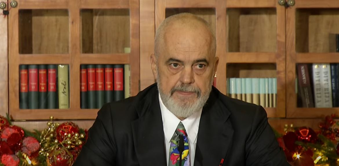 Konferenca e fundvitit në Kryeministri, Rama: Çelja e negociatave për anëtarësim në BE, fakt domethënës! Punonjësit e padenjë të administratës nuk e nderojmë flamurin tonë