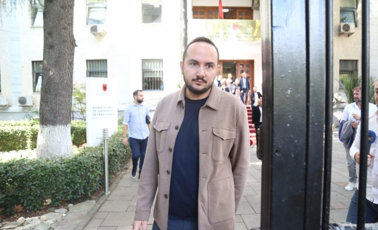 “Shkova ta takoj në burg”- Ina Zhupa: Ervin Salianji bën opozitë edhe nga qelia, do dali më i fortë nga atje!