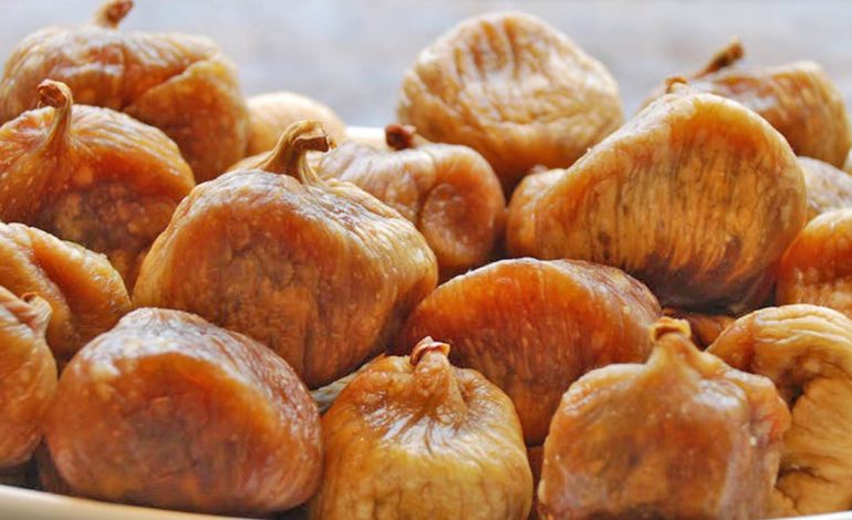 Fiqtë e Thatë – Pse Duhet t’i Përdorni për Tretjen e Mirë