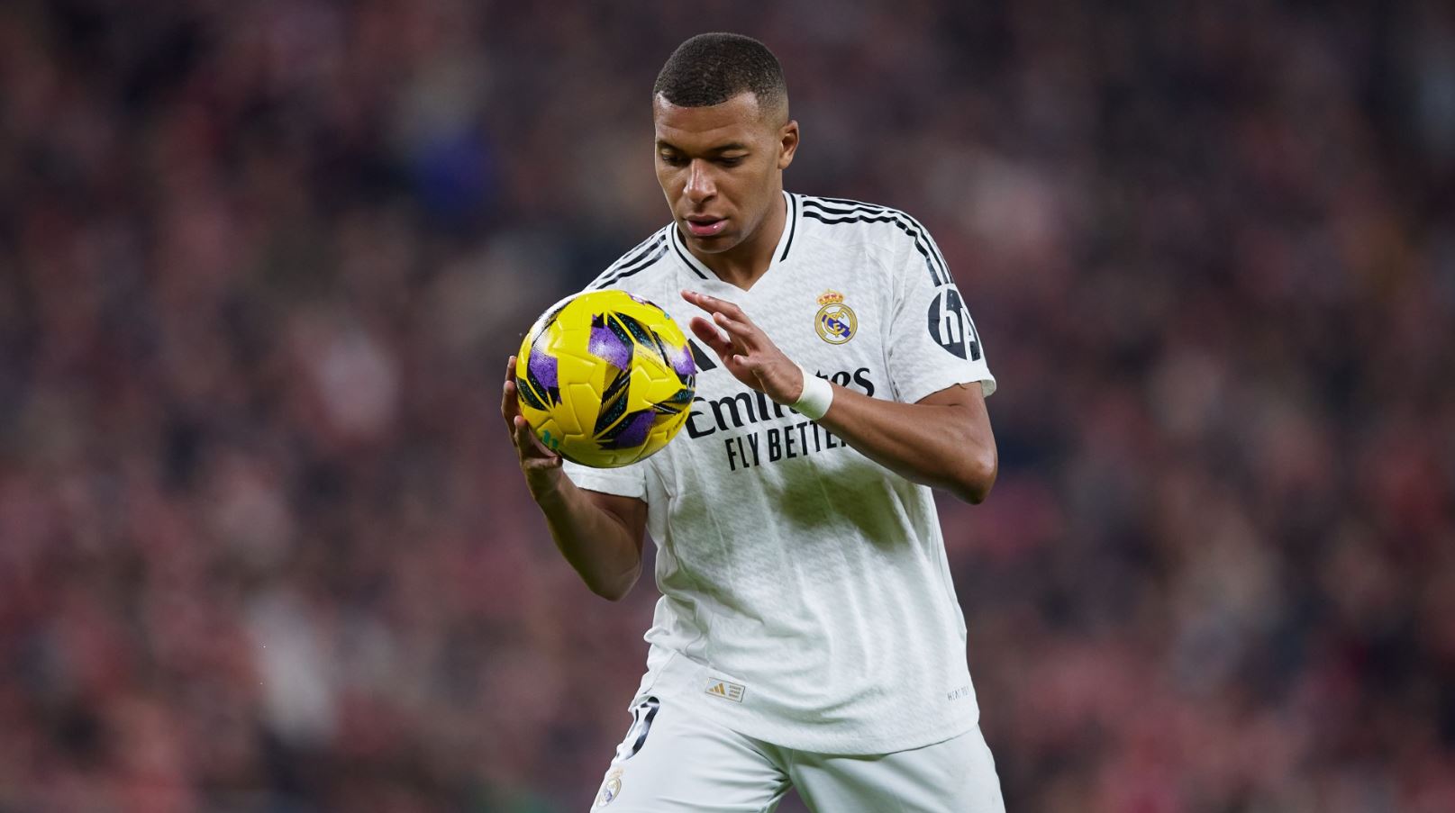 Mbappe në qendër të ciklonit, por francezi nuk stonon në shifra
