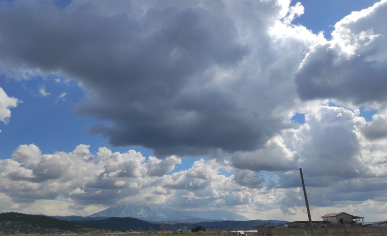 Vranësira kalimtare dhe temperatura deri në 16°C! Ja si parashikohet moti për ditën e nesërme