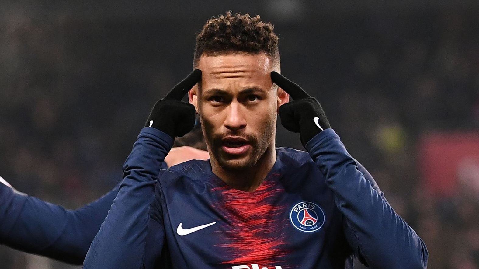 “Tentonin të më godisnin”, Neymar rrëfen tmerrin në Paris