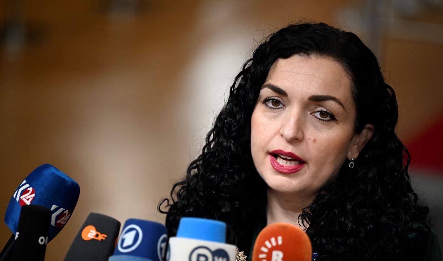 Samiti BE-Ballkani Perëndimor/ Vjosa Osmani me kritika nga Brukseli: Bashkimi Europian po i bën padrejtësi Kosovës!