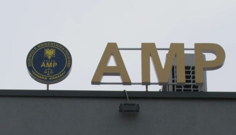 Sherri me 2 të plagosur në Sarandë/ AMP jep detaje për 8 të arrestuarit, kush janë katër policët që u prangosën