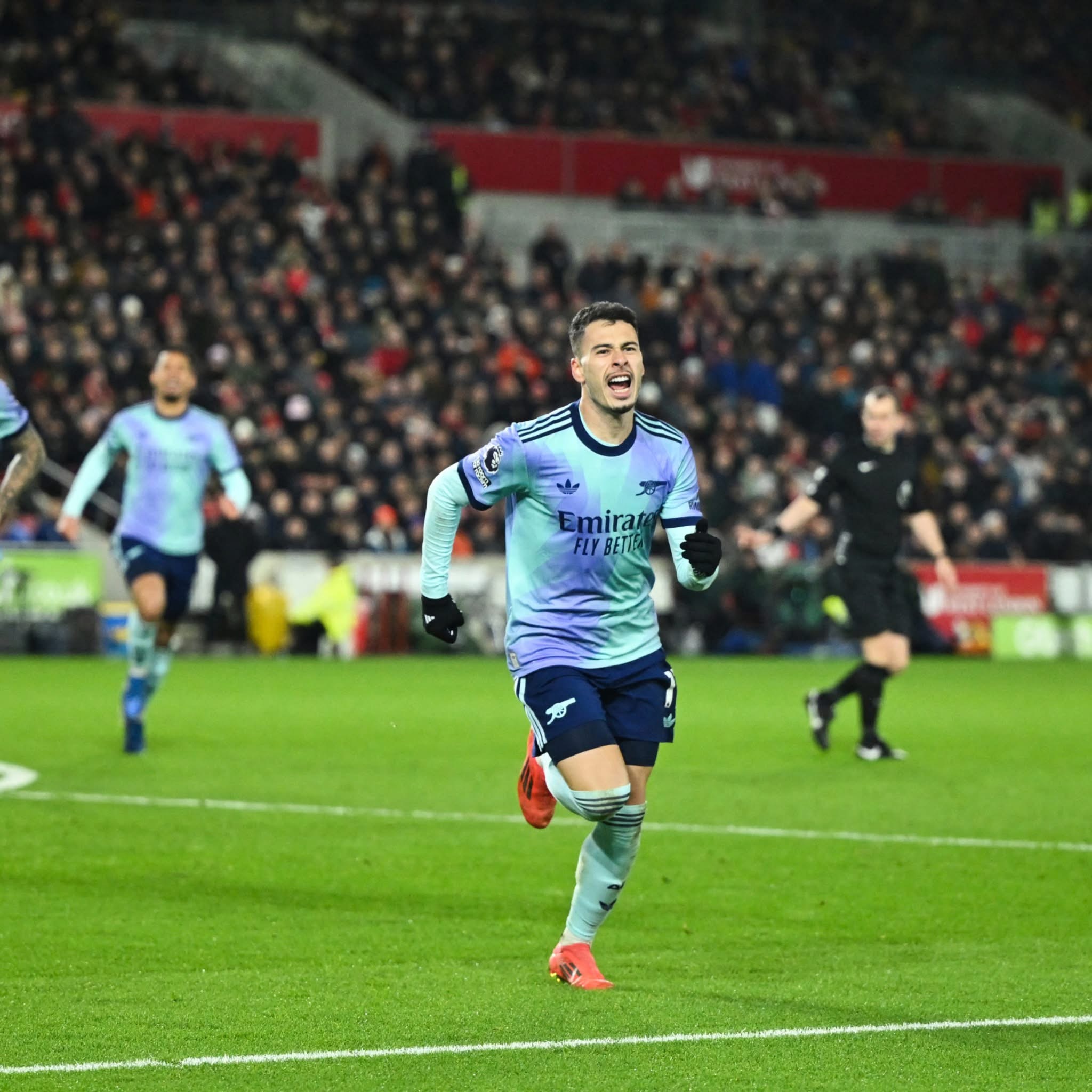 Fitore me përmbysje, nisje perfekte e vitit për Arsenalin, bie Brentford