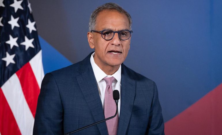 Zyrtari i lartë i DASH vjen në Tiranë, Departamenti Amerikan zbardh axhendën