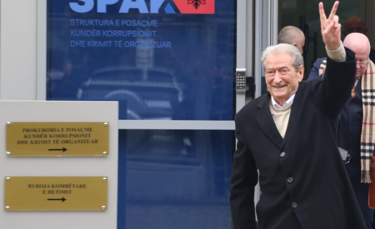 Apeli i GJKKO-së i riktheu masën e sigurisë “detyrim paraqitje“, Sali Berisha paraqitet sot në SPAK! PD thirrje për protestë