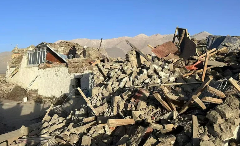 Tërmet i fuqishëm godet Shigatsen në Tibet, 95 viktima dhe 130 të lënduar